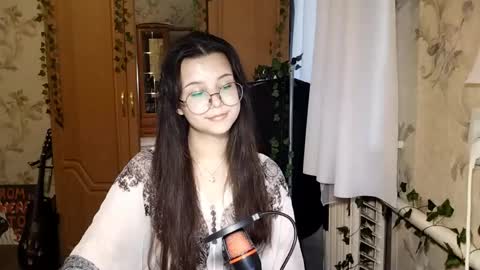 Lily 1st day online show from May 27, 2026, 3:20 pm