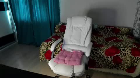 Eva online show from July 17, 2026, 9:27 am