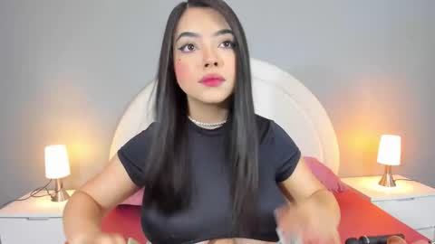 EVA  online show from December 18, 2025, 11:49 am