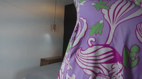 EVA DAEMON  online show from December 20, 2025, 11:50 am