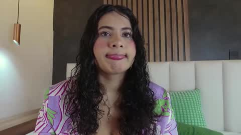 EVA DAEMON  online show from February 19, 2026, 11:39 am