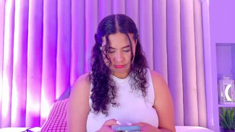 EVA DAEMON  online show from April 3, 2026, 11:19 am