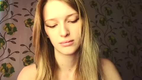 Evvie online show from May 12, 2026, 2:25 pm