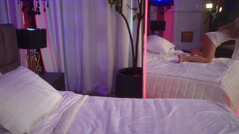 Eva online show from October 19, 2025, 1:45 pm