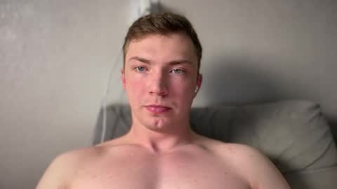 Snapshot of eva_iron chatting on February 4, 2026, 8:25 pm Eva and Iron online show from February 4, 2026, 8:25 pm