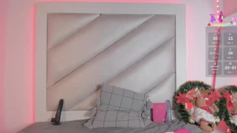 eva_js online show from December 13, 2025, 9:42 pm