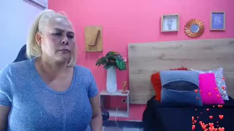 eva_love49 online show from June 25, 2026, 6:56 pm