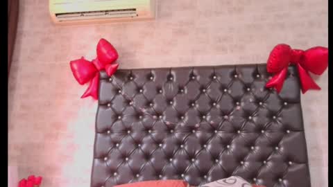 eva_luz1 online show from April 13, 2026, 7:08 pm