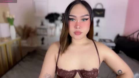 Snapshot of eva_mazikeen69 chatting on February 15, 2026, 5:15 am Queen Eva Mazikeen online show from February 15, 2026, 5:15 am