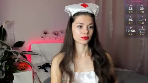 Snapshot of eva_mccoy chatting on October 31, 2025, 9:10 am Eva online show from October 31, 2025, 9:10 am