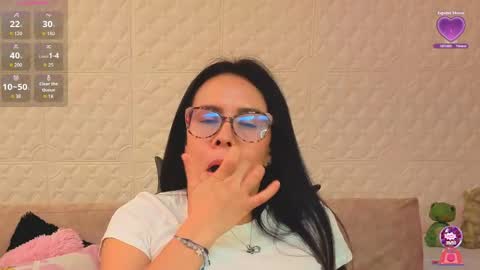 Eva  online show from April 25, 2026, 2:47 pm