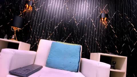 Eva cute online show from November 2, 2025, 3:47 pm