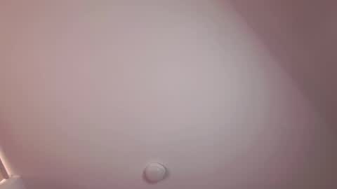 Snapshot of eva_monwalker chatting on May 13, 2026, 12:35 pm Eva cute online show from May 13, 2026, 12:35 pm