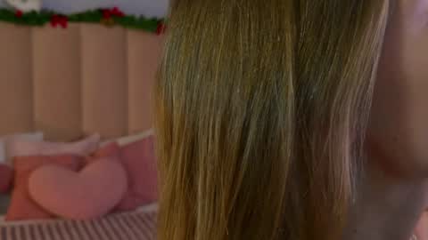 Snapshot of eva_natsumi chatting on December 31, 2024, 5:44 am Eva online show from December 31, 2024, 5:44 am