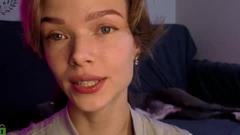 Snapshot of eva_natsumi chatting on October 15, 2025, 4:51 pm Eva online show from October 15, 2025, 4:51 pm