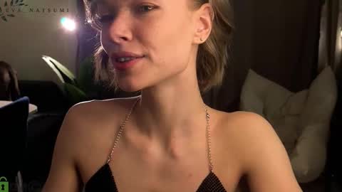 Snapshot of eva_natsumi chatting on October 25, 2025, 4:57 pm Eva online show from October 25, 2025, 4:57 pm