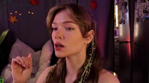 Snapshot of eva_natsumi chatting on November 3, 2025, 5:03 pm Eva online show from November 3, 2025, 5:03 pm