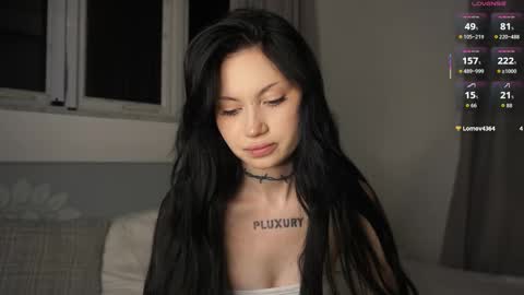 Eva online show from October 17, 2025, 3:36 pm