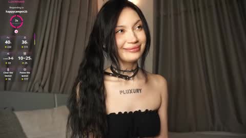 Eva online show from October 19, 2025, 5:13 pm