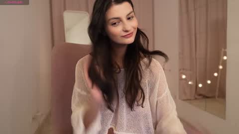 Snapshot of eva_ro chatting on December 8, 2024, 4:07 pm EVA online show from December 8, 2024, 4:07 pm