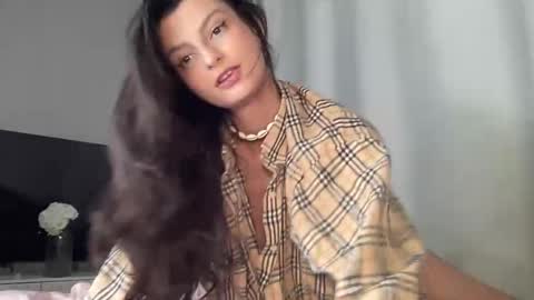 Snapshot of eva_ro chatting on October 24, 2025, 3:30 pm EVA online show from October 24, 2025, 3:30 pm