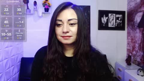 Snapshot of eva_rosell chatting on November 8, 2025, 3:12 pm Eva online show from November 8, 2025, 3:12 pm