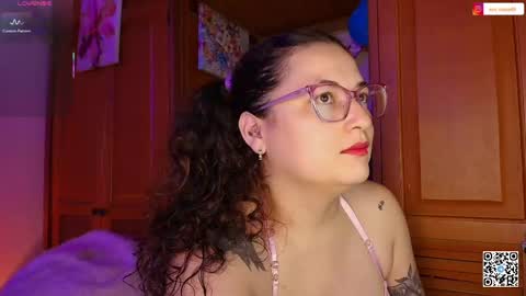 Eva  online show from May 17, 2026, 12:01 pm