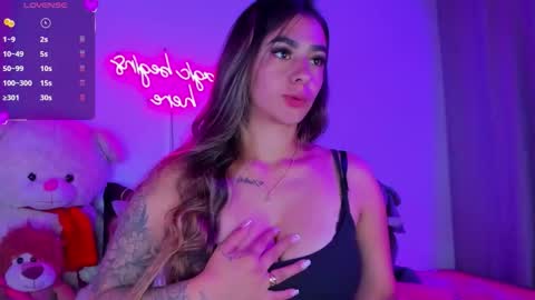 Snapshot of eva_shinee_ chatting on November 6, 2025, 11:55 am Eva Shinee online show from November 6, 2025, 11:55 am