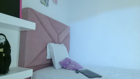 Eva Sin online show from June 2, 2026, 11:29 pm