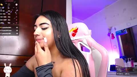 Snapshot of eva_six_ chatting on February 19, 2025, 4:55 am Eva online show from February 19, 2025, 4:55 am