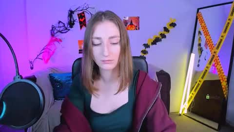 Snapshot of eva_smiith_ chatting on October 27, 2025, 6:50 am Eva online show from October 27, 2025, 6:50 am