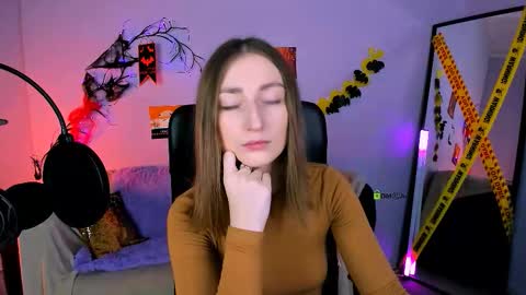 Snapshot of eva_smiith_ chatting on November 3, 2025, 6:36 am Eva online show from November 3, 2025, 6:36 am