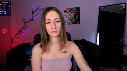 Snapshot of eva_smiith_ chatting on November 10, 2025, 8:02 am Eva online show from November 10, 2025, 8:02 am