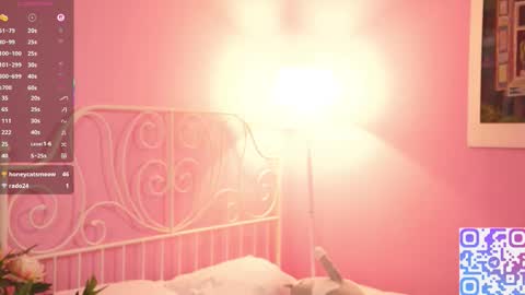 eva_vibe online show from October 23, 2025, 4:56 am