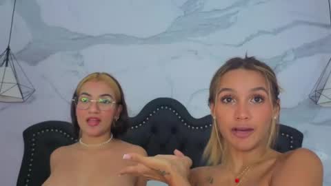 evaa_honey online show from May 9, 2026, 2:39 am