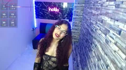 evaa_mist online show from October 17, 2025, 8:44 pm