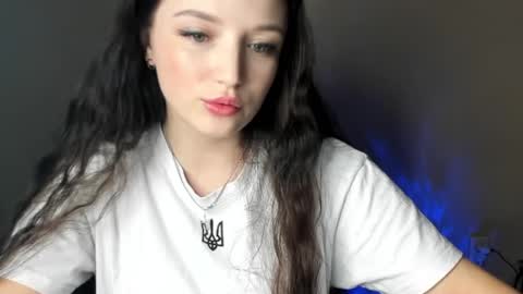 Snapshot of evaamillerr chatting on February 24, 2025, 9:31 pm Eva online show from February 24, 2025, 9:31 pm