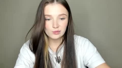 Eva online show from November 13, 2025, 10:25 am