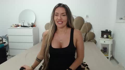 Snapshot of evabomb chatting on September 21, 2025, 8:43 pm EvaBomb online show from September 21, 2025, 8:43 pm