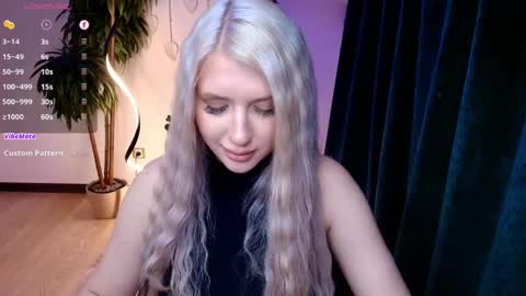 Eva  online show from April 23, 2026, 3:52 am