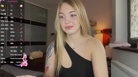 Snapshot of evacarter1 chatting on October 24, 2025, 10:44 am evacarter1 online show from October 24, 2025, 10:44 am