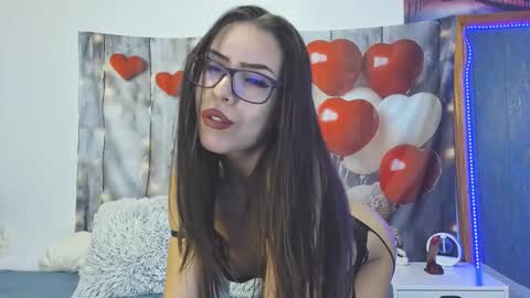 EvaGabe online show from October 1, 2025, 3:45 am