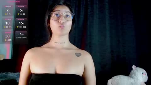 Evah Lee online show from October 25, 2025, 3:58 am