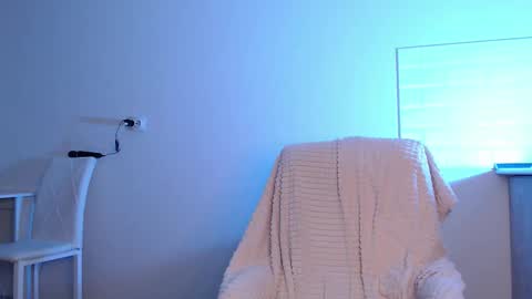 Snapshot of evahailey_ chatting on February 12, 2026, 4:07 am Eva online show from February 12, 2026, 4:07 am