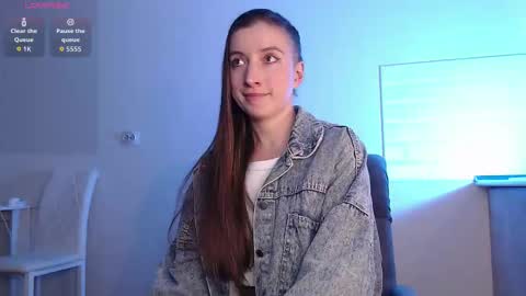 Snapshot of evahailey_ chatting on March 1, 2026, 4:03 am Eva online show from March 1, 2026, 4:03 am