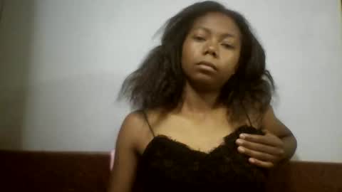 evahaldy online show from November 13, 2025, 2:32 am