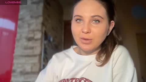 Snapshot of evahazardd chatting on January 26, 2025, 10:45 am EvaHazard online show from January 26, 2025, 10:45 am