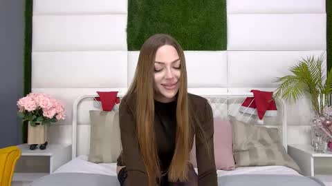 Eva Hook online show from January 12, 2026, 6:46 pm