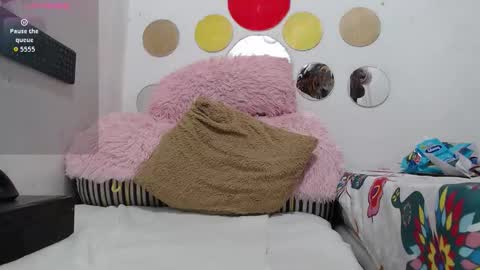 EVA  online show from February 8, 2026, 5:49 pm