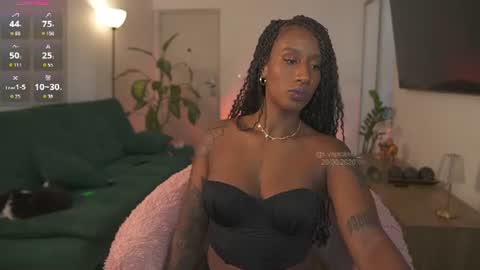 Snapshot of evajacksss_ chatting on June 20, 2026, 8:22 pm evajacksss_ online show from June 20, 2026, 8:22 pm
